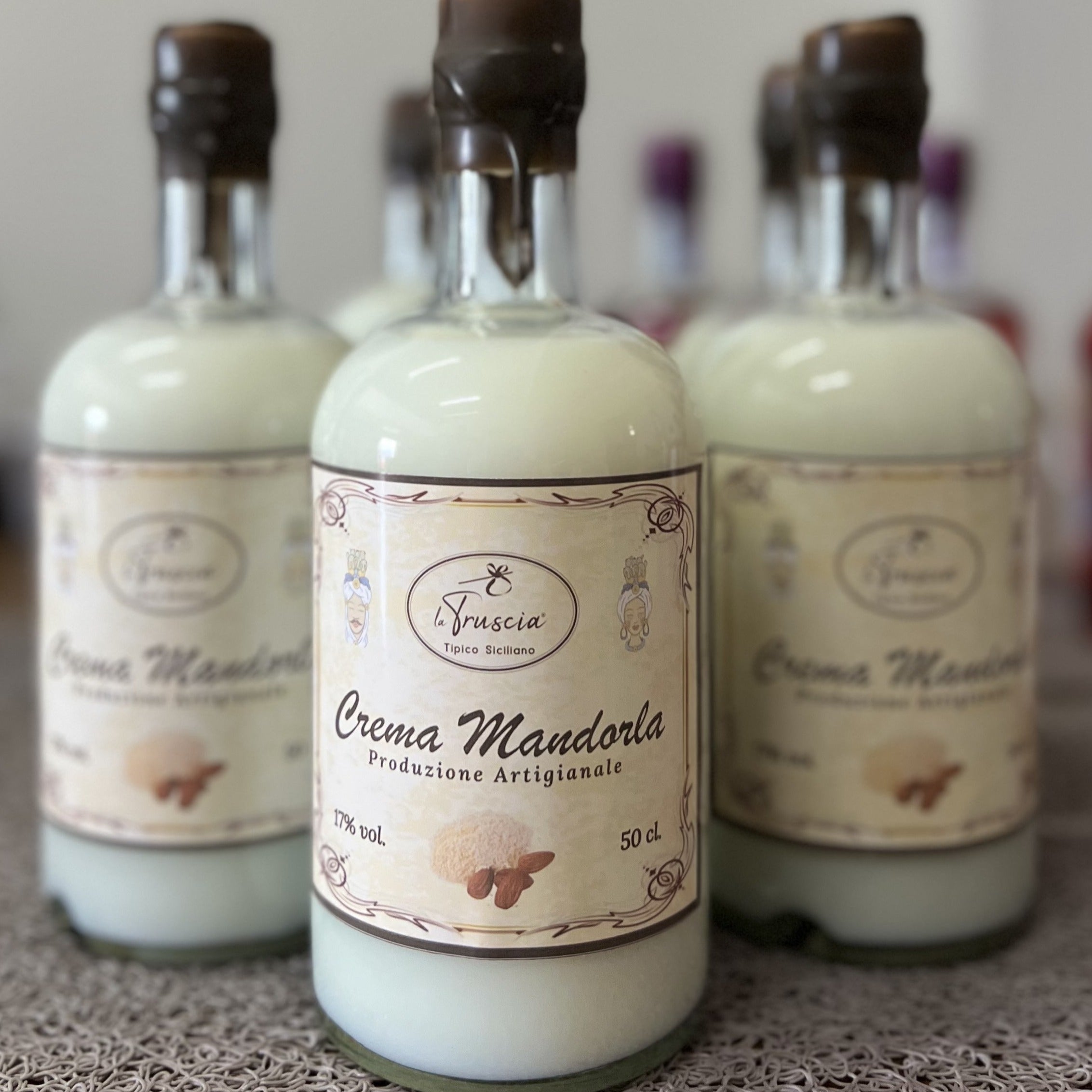 La Truscia Crema Liquorosa Mandorla 500 ml siciliana